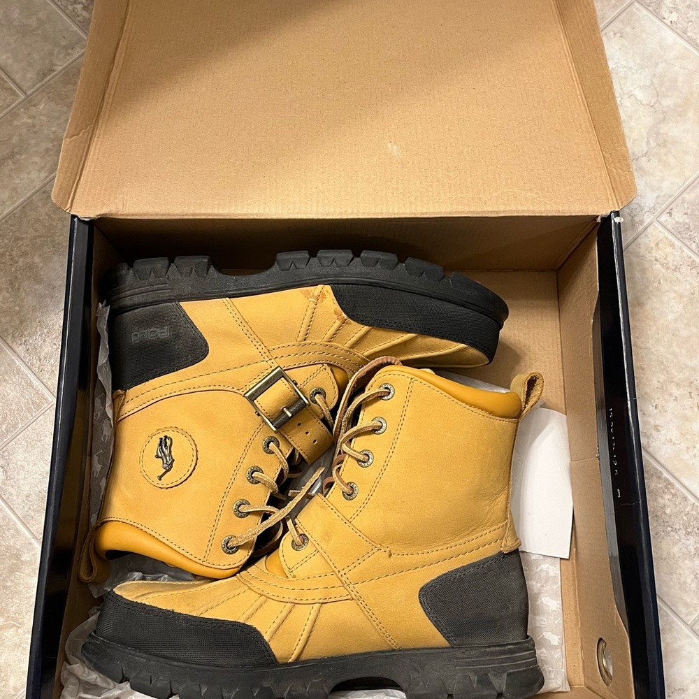 Polo Ralph Lauren Dover hi III boot wheat color size 9.5